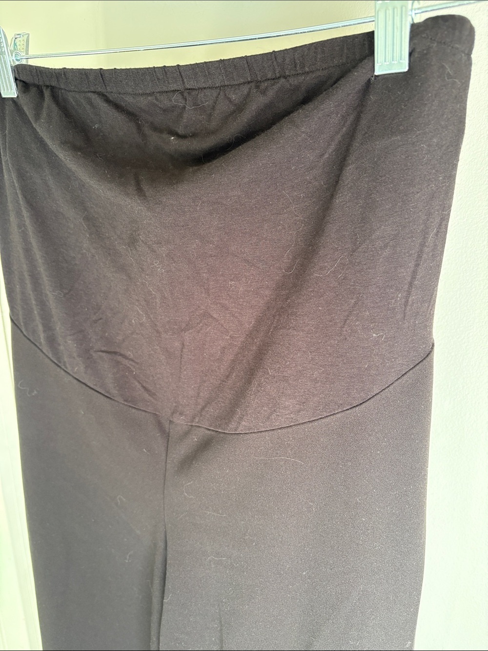 H&M Women's Crepe Maternity Black Trousers - Picture 4 of 5